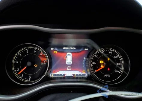 2016 Jeep Cherokee Trailhawk z USA, uszkodzony, nr VIN 1C4PJMBS2GW185726